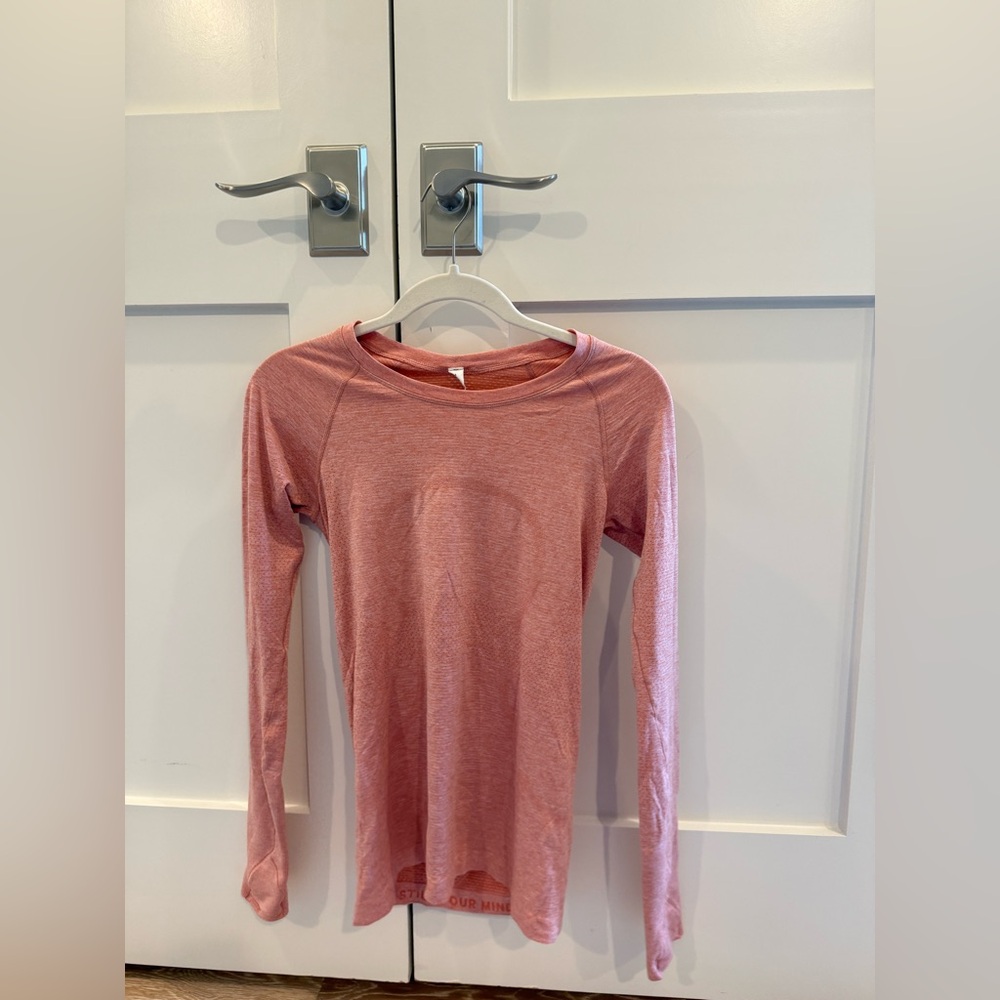 Lululemon Pink Long Sleeve Woman’ Shirt